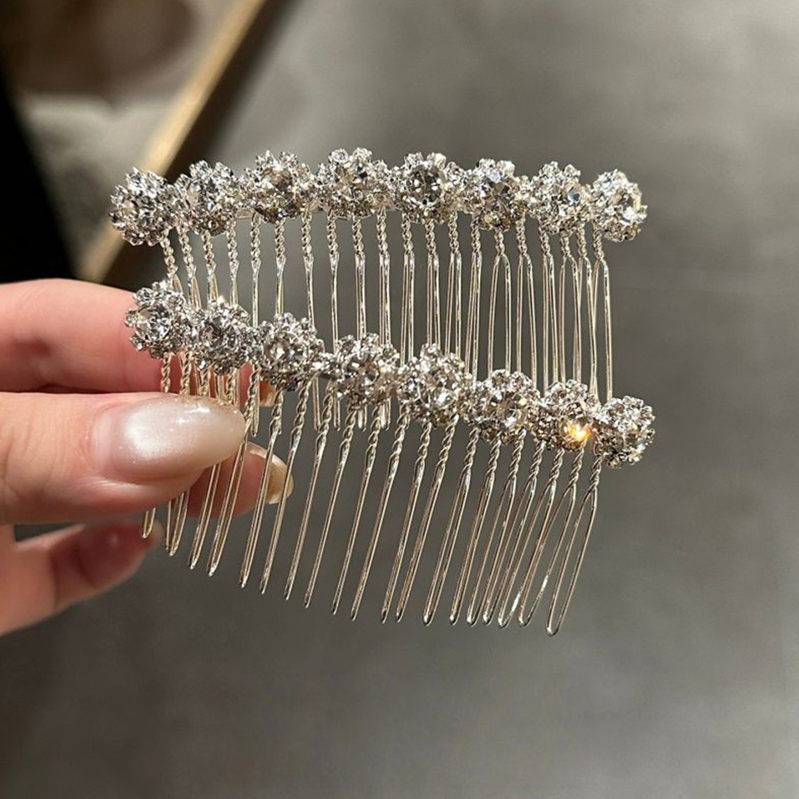 Pearl Hair Pin - Peinetas Minimalistas con Flores de Diamantes