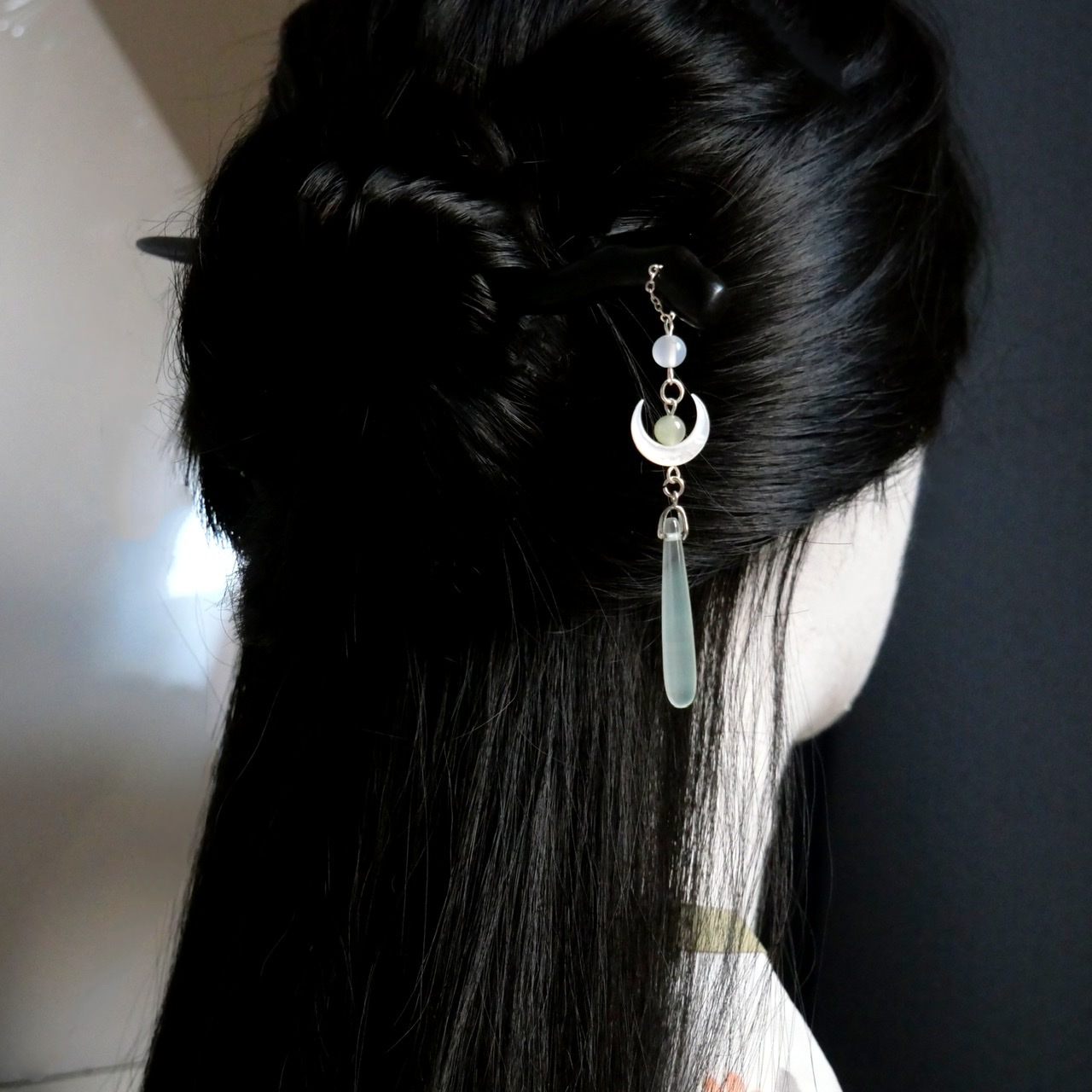 Palillo de pelo negro de mader - Women Accessories On Sale reseña y precio